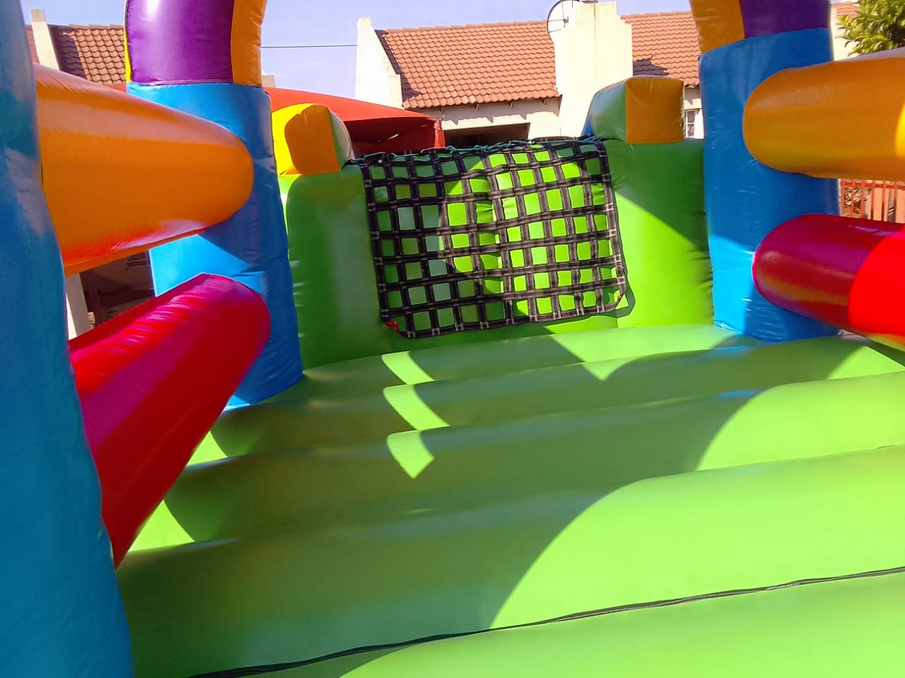 PlayStation with Roof Jumping Castle - Image 4